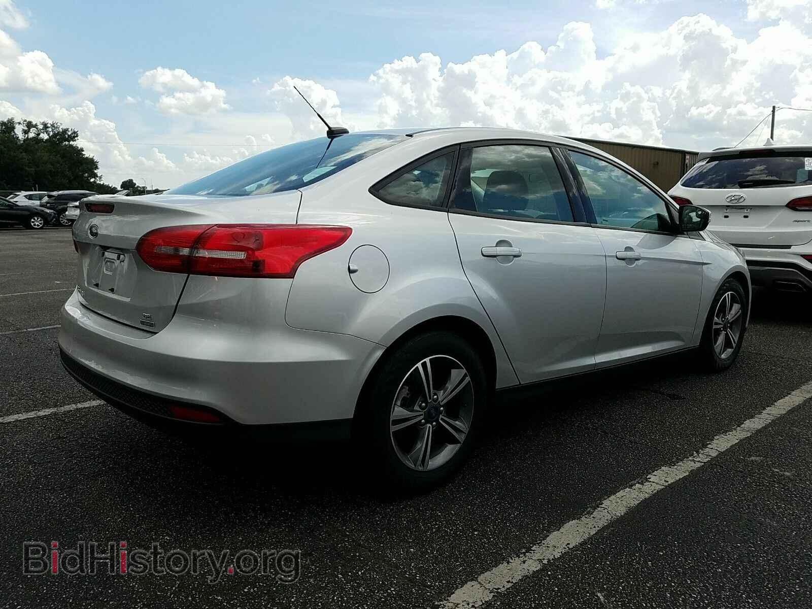 2017 Ford Focus - VIN: 1FADP3FE2HL252091 - Фото 2