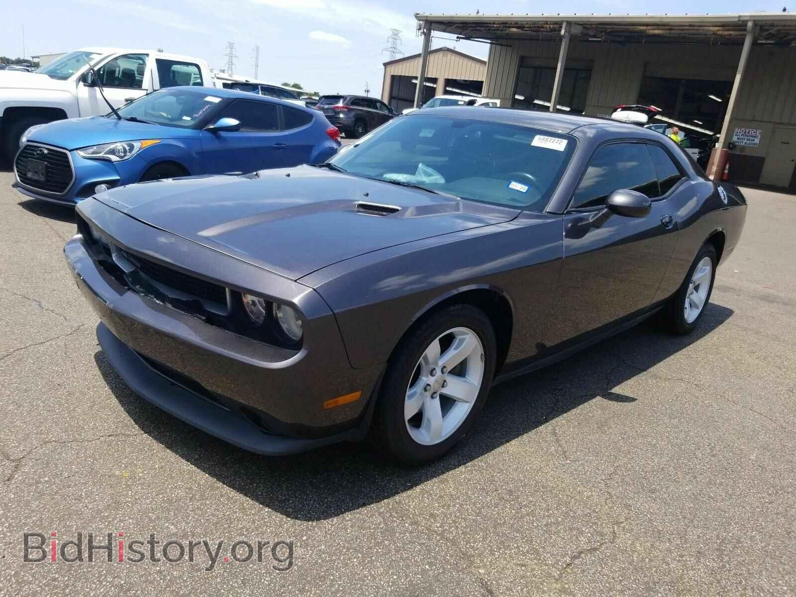 Photo 2C3CDYAG2DH641233 - Dodge Challenger 2013
