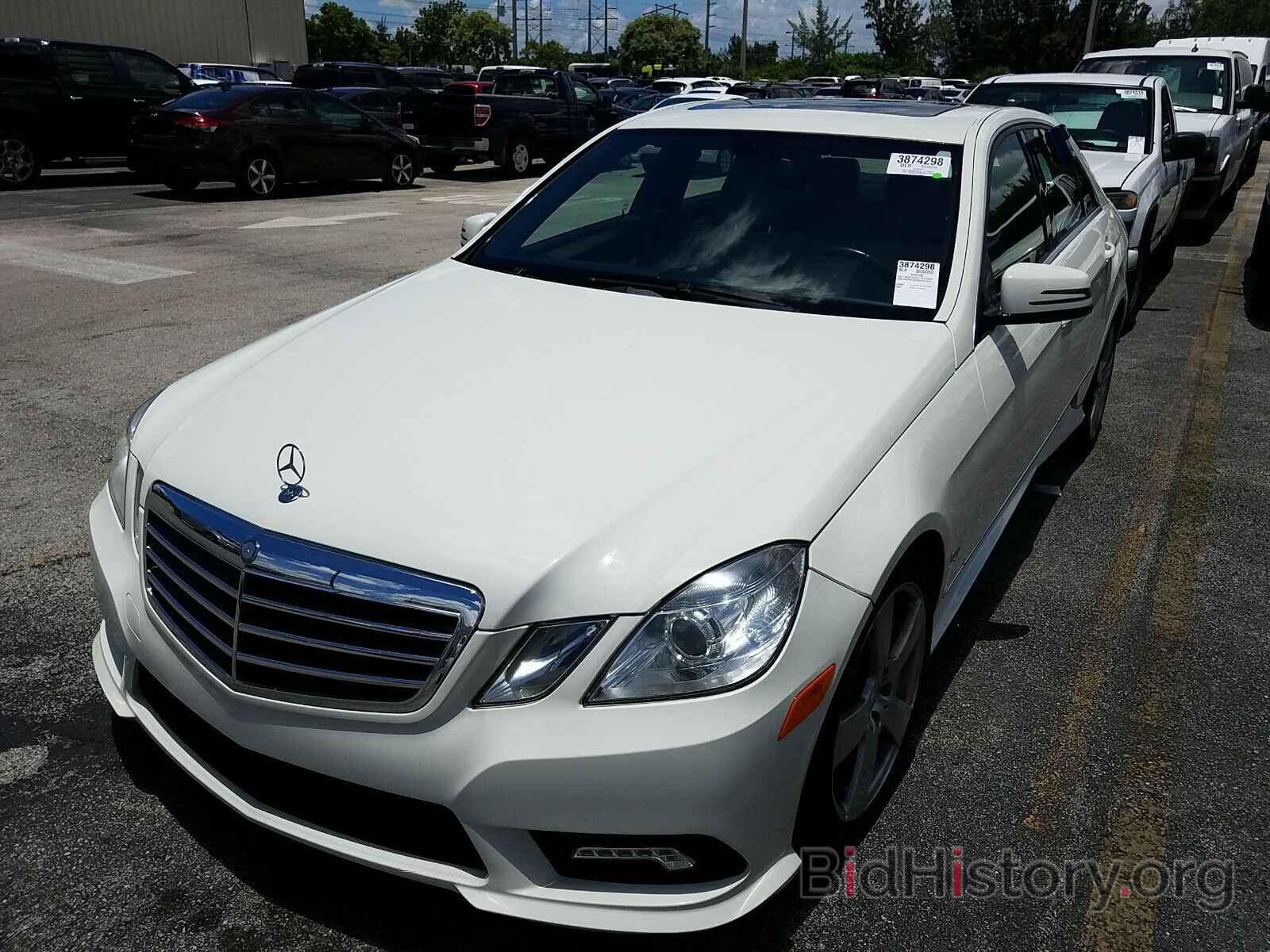 Photo WDDHF5GB9BA471640 - Mercedes-Benz E-Class 2011