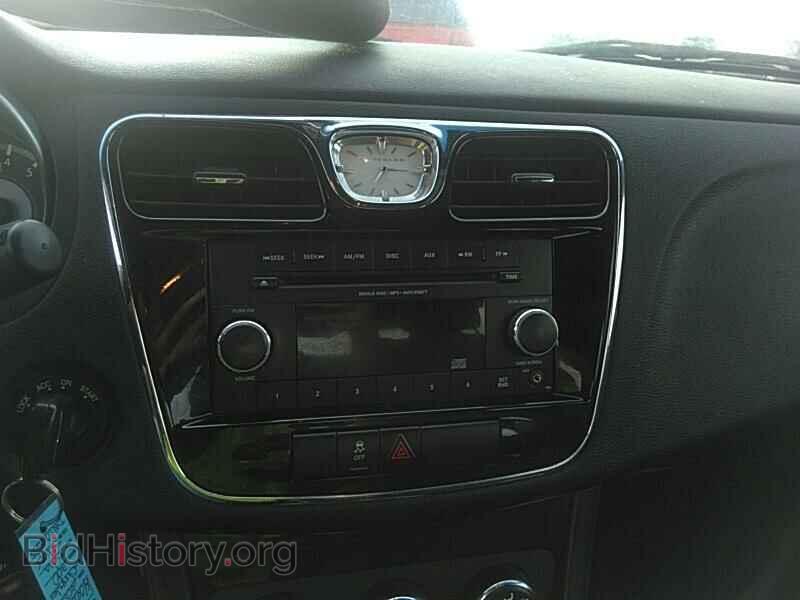 2013 Chrysler 200 - VIN: 1C3CCBAB5DN704885 - Фото 4