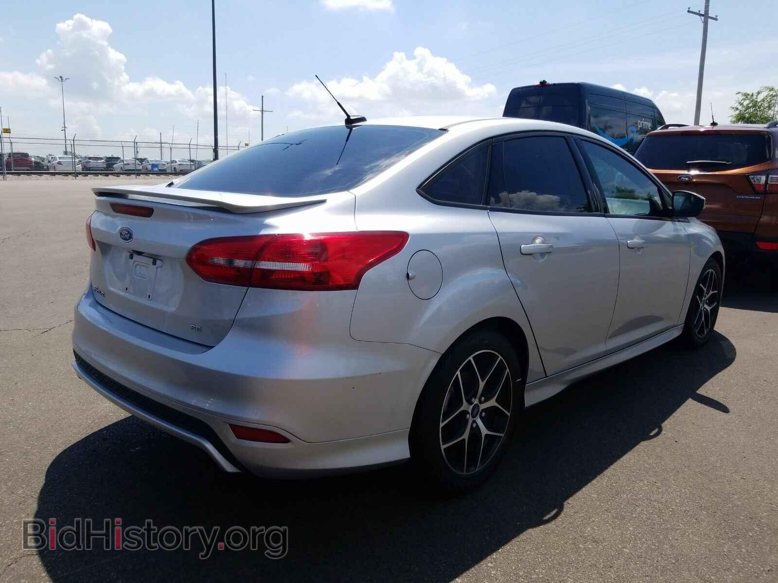 2016 Ford Focus - VIN: 1FADP3F23GL254100 - Photo 2