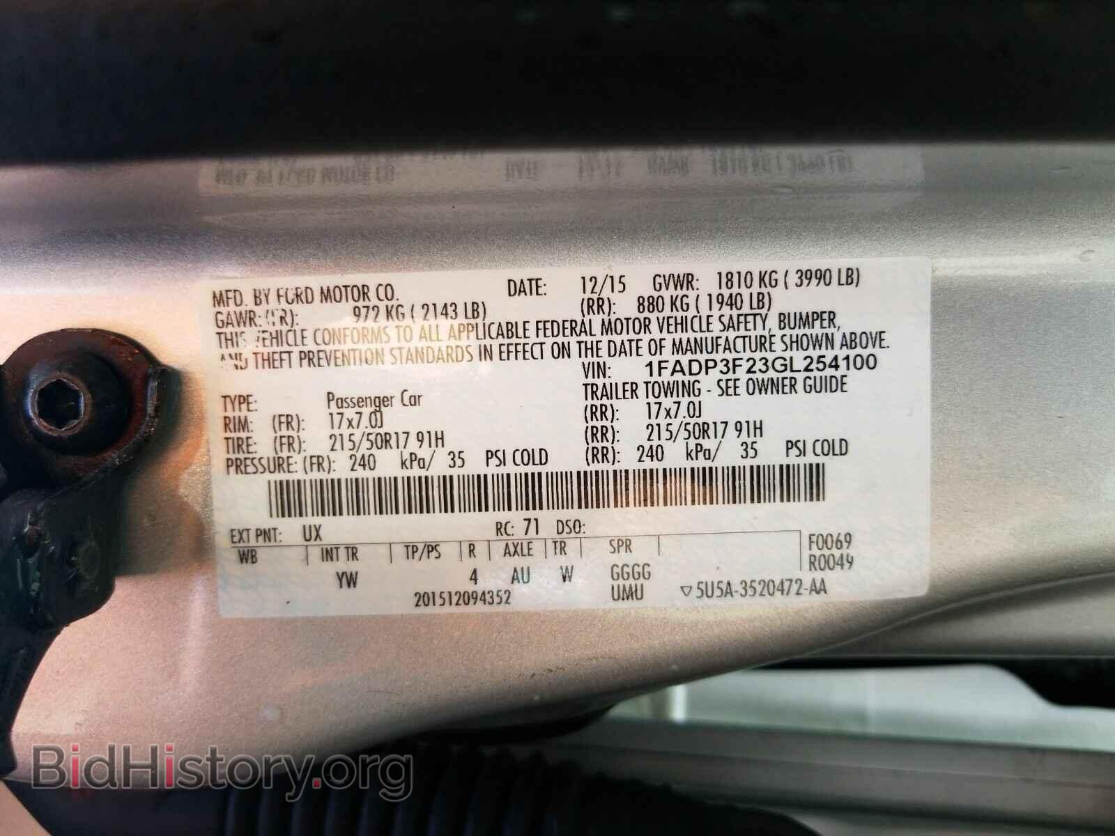 2016 Ford Focus - VIN: 1FADP3F23GL254100 - Photo 6