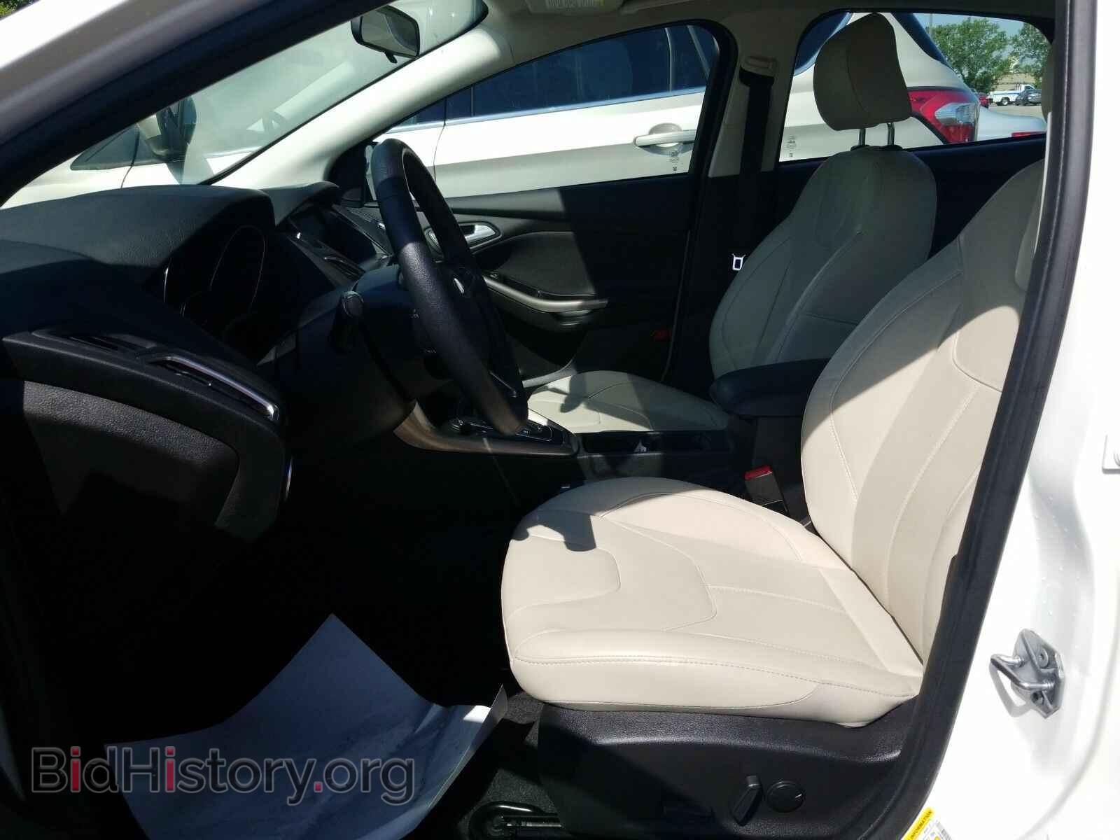 2018 Ford Focus - VIN: 1FADP3J25JL314294 - Фото 3