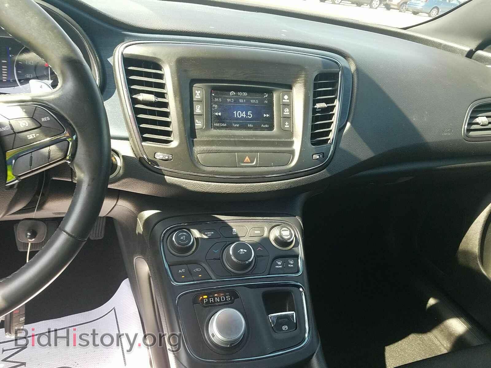 2016 Chrysler 200 - VIN: 1C3CCCBB7GN119444 - Photo 4