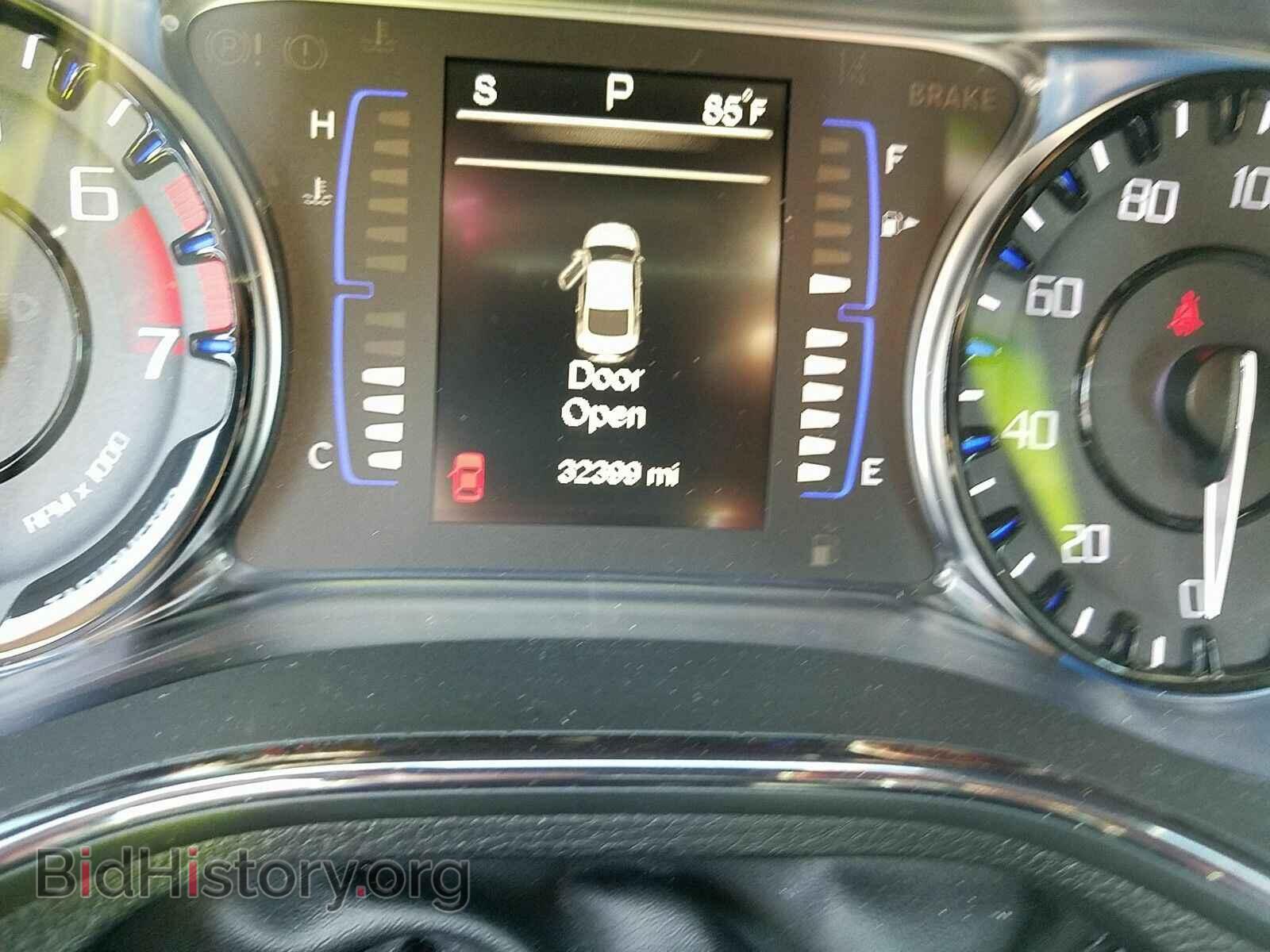 2016 Chrysler 200 - VIN: 1C3CCCBB7GN119444 - Photo 5