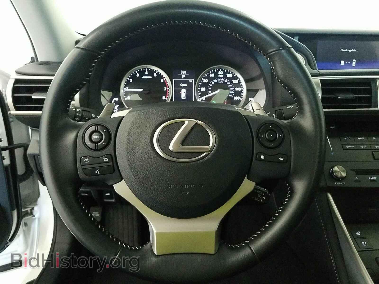 2016 Lexus IS 200t - VIN: JTHBA1D24G5026474 - Фото 10