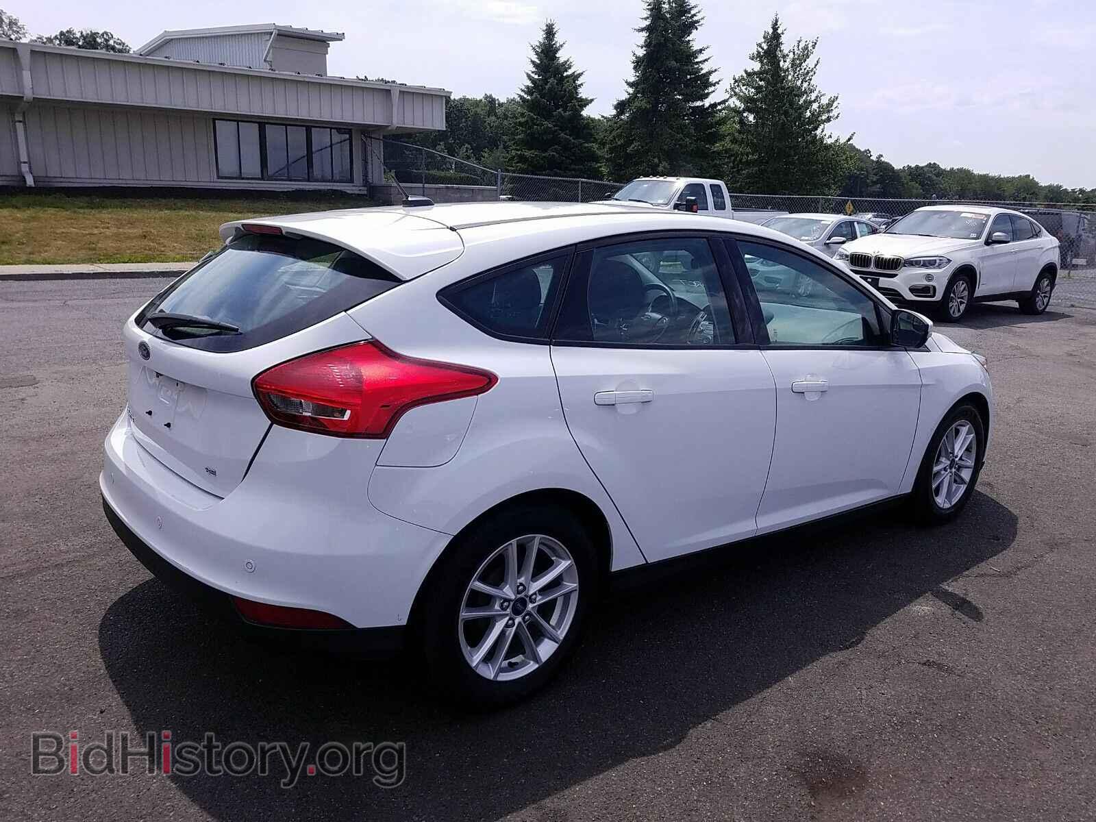 2016 Ford Focus - VIN: 1FADP3K21GL248432 - Photo 2