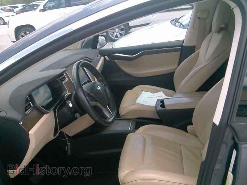 2016 Tesla Model X - VIN: 5YJXCBE21GF030339 - Фото 3
