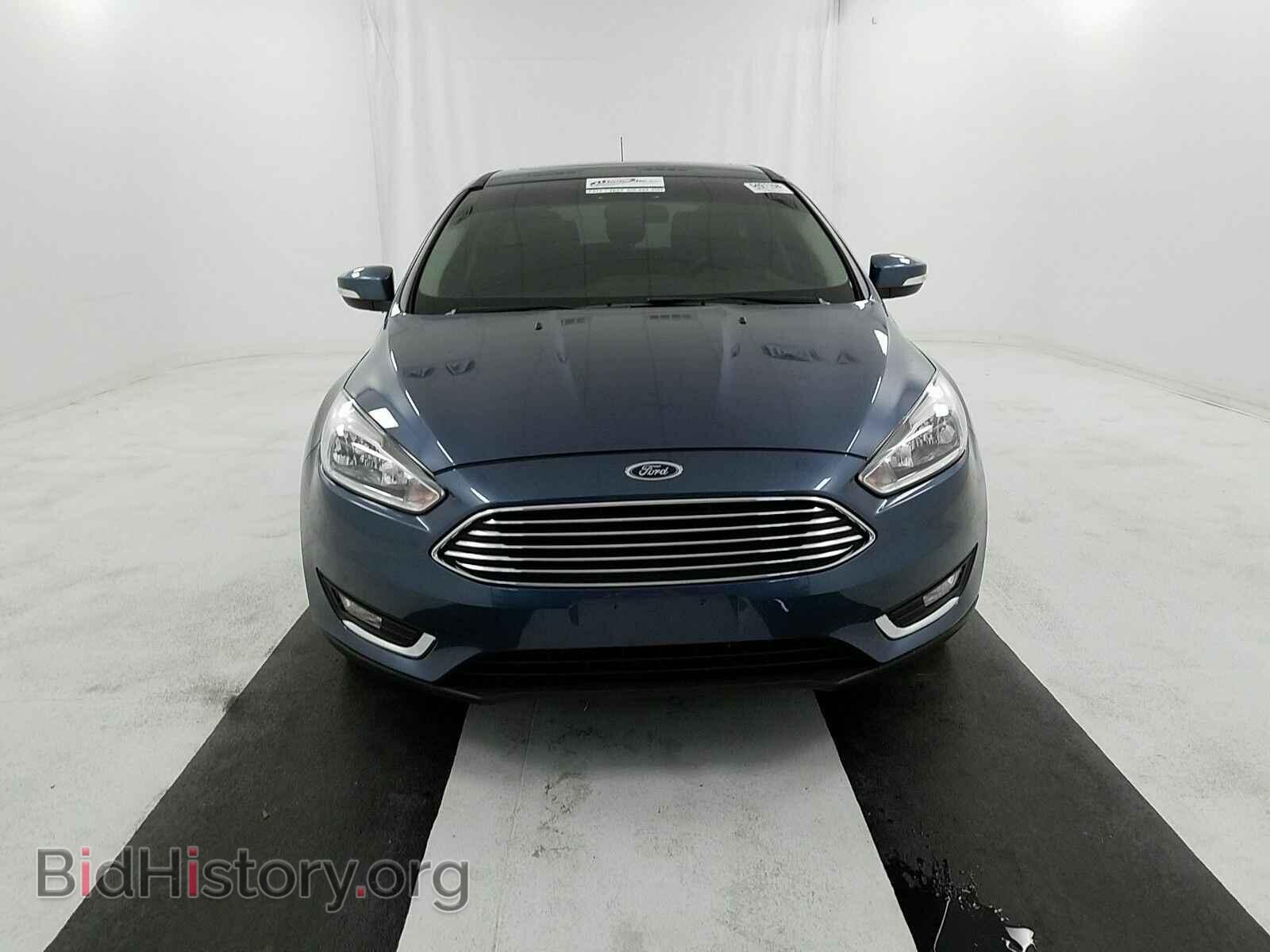 2018 Ford Focus - VIN: 1FADP3N28JL224437 - Фото 2