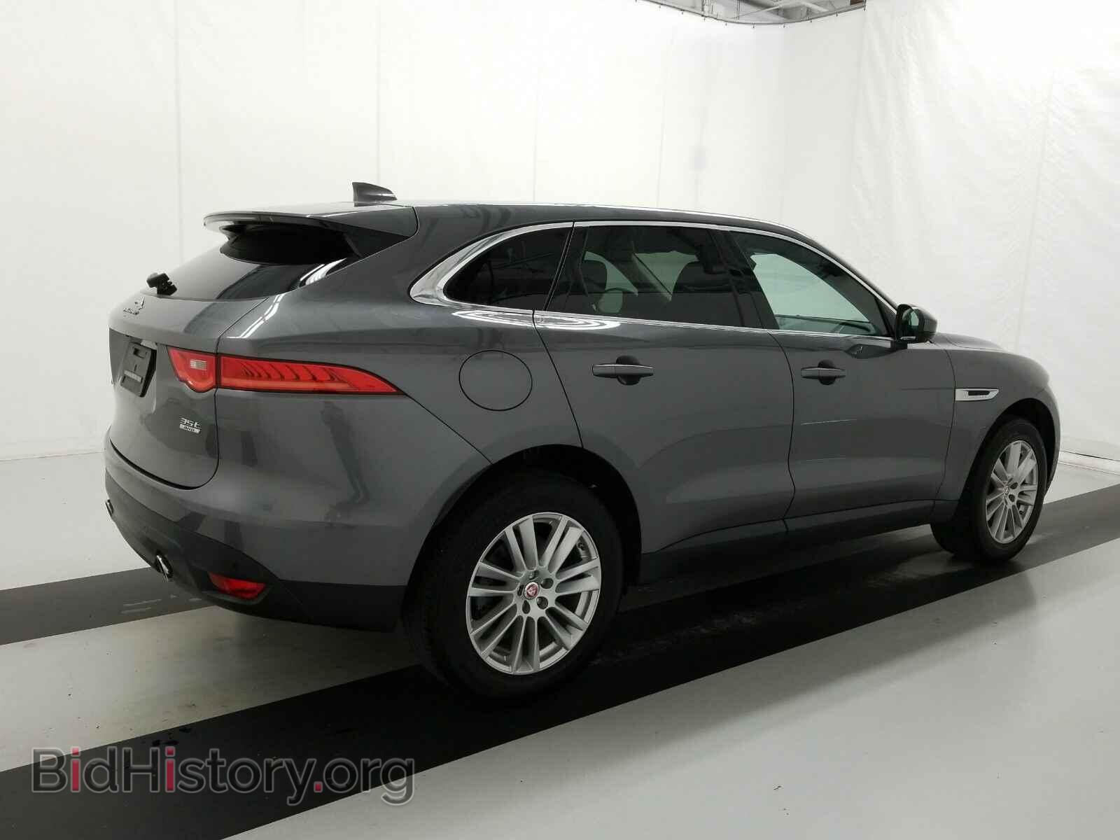 2017 Jaguar F-PACE - VIN: SADCK2BV5HA062662 - Фото 4