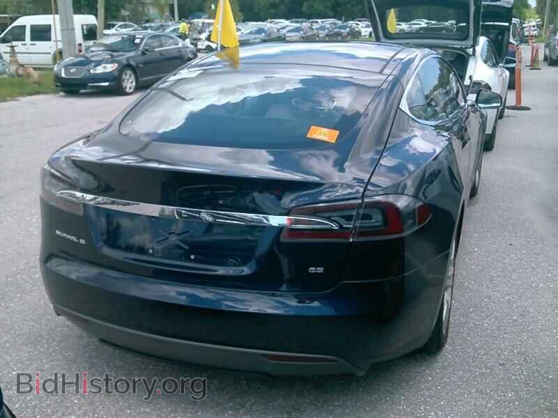 2013 Tesla Model S - VIN: 5YJSA1CN0DFP06816 - Фото 2