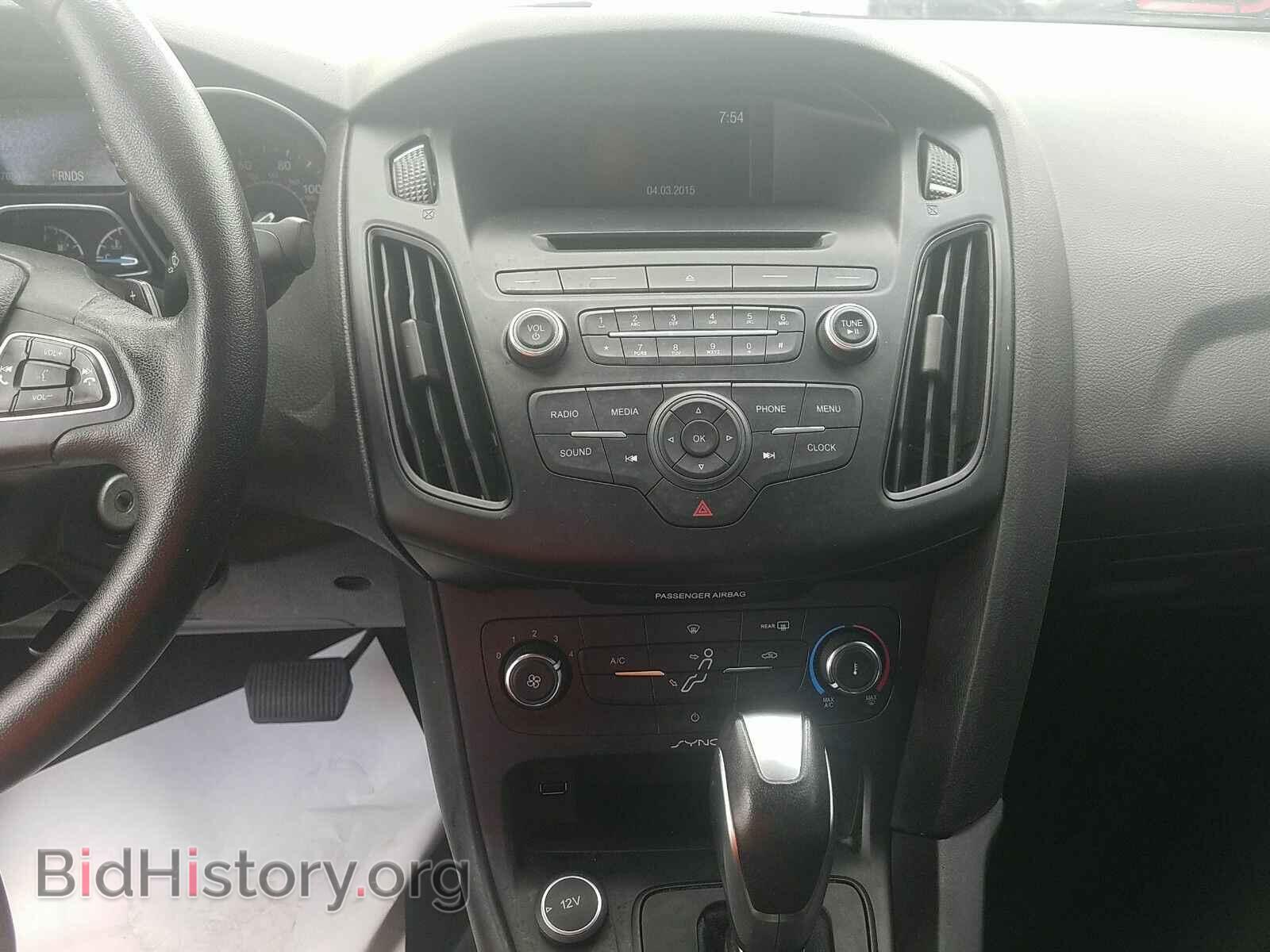 2015 Ford Focus - VIN: 1FADP3F21FL261786 - Фото 4