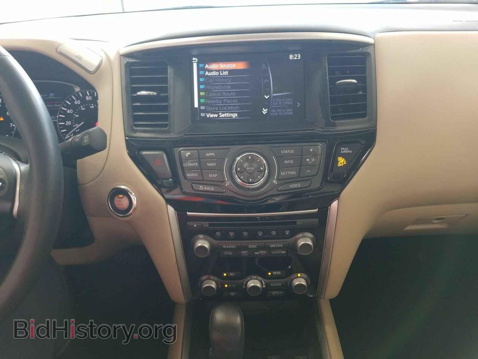 2017 Nissan Pathfinder - VIN: 5N1DR2MMXHC652811 - Фото 4