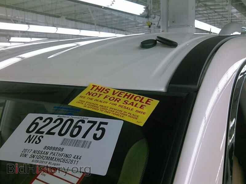2017 Nissan Pathfinder - VIN: 5N1DR2MMXHC652811 - Фото 8
