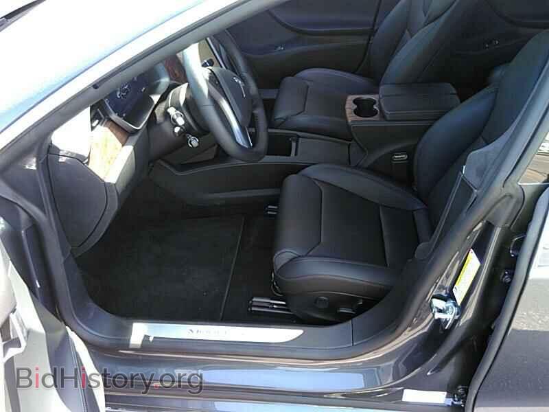 2019 Tesla Model S - VIN: 5YJSA1E28KF307328 - Фото 3