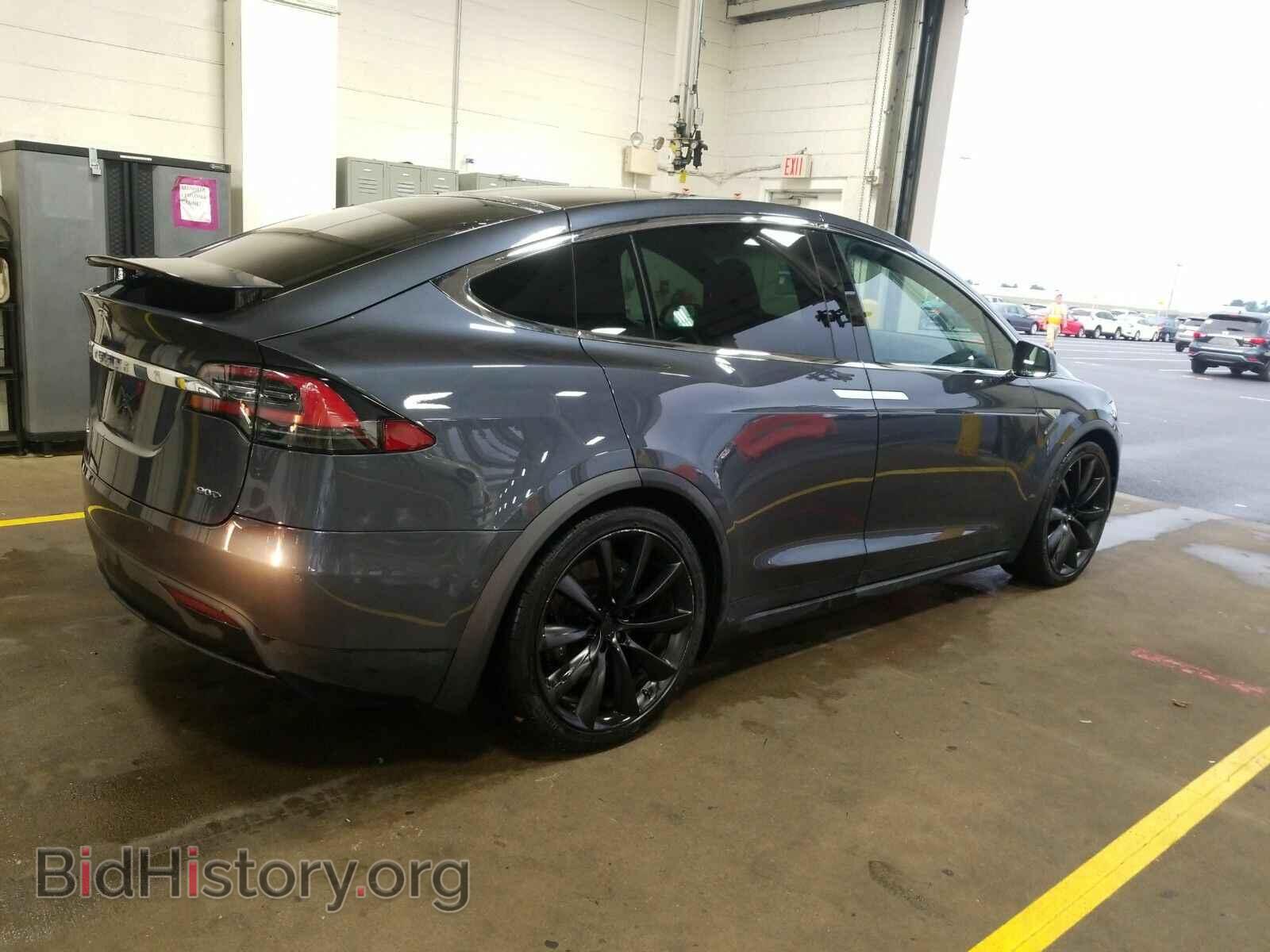 2016 Tesla Model X - VIN: 5YJXCBE29GF007326 - Фото 2