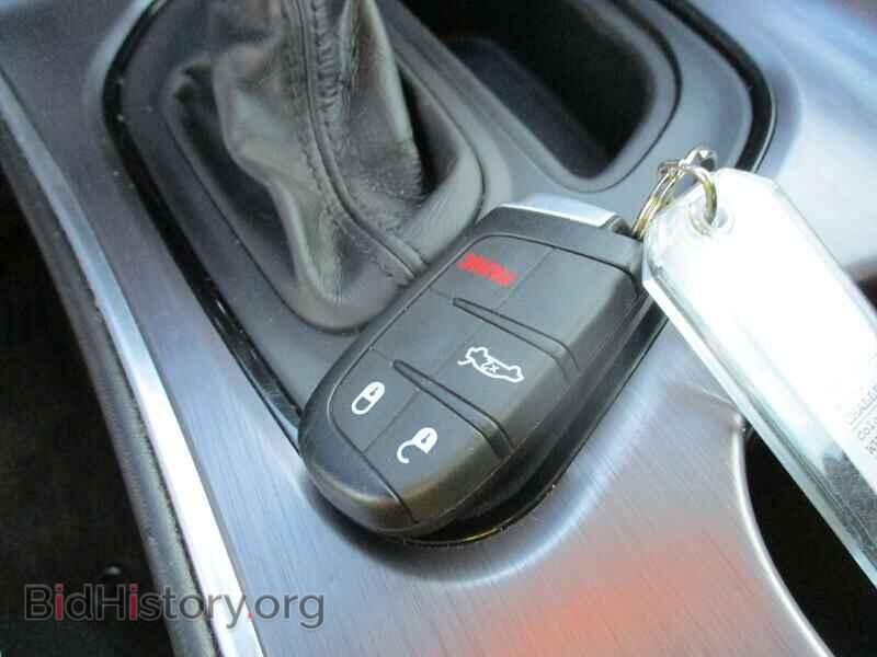 2018 Dodge Challenger - VIN: 2C3CDZBT4JH241137 - Photo 8