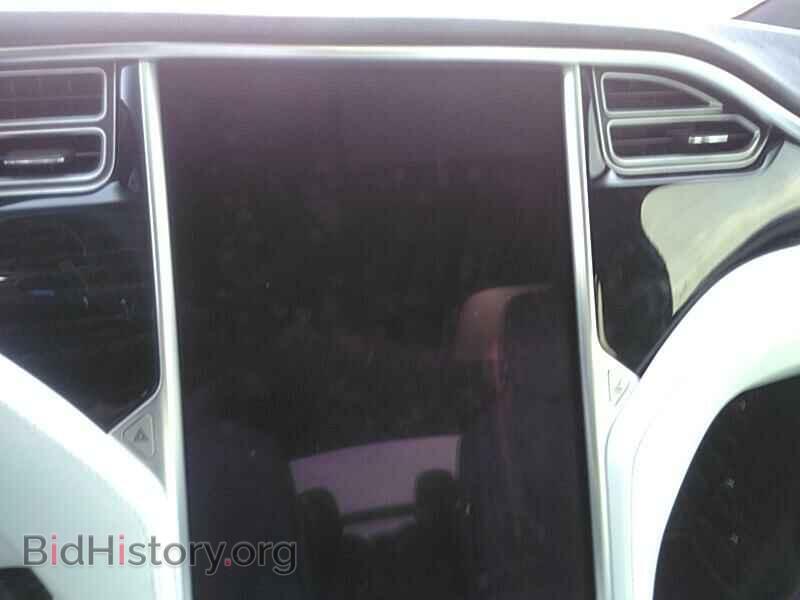 2016 Tesla Model X - VIN: 5YJXCBE45GF031463 - Фото 5