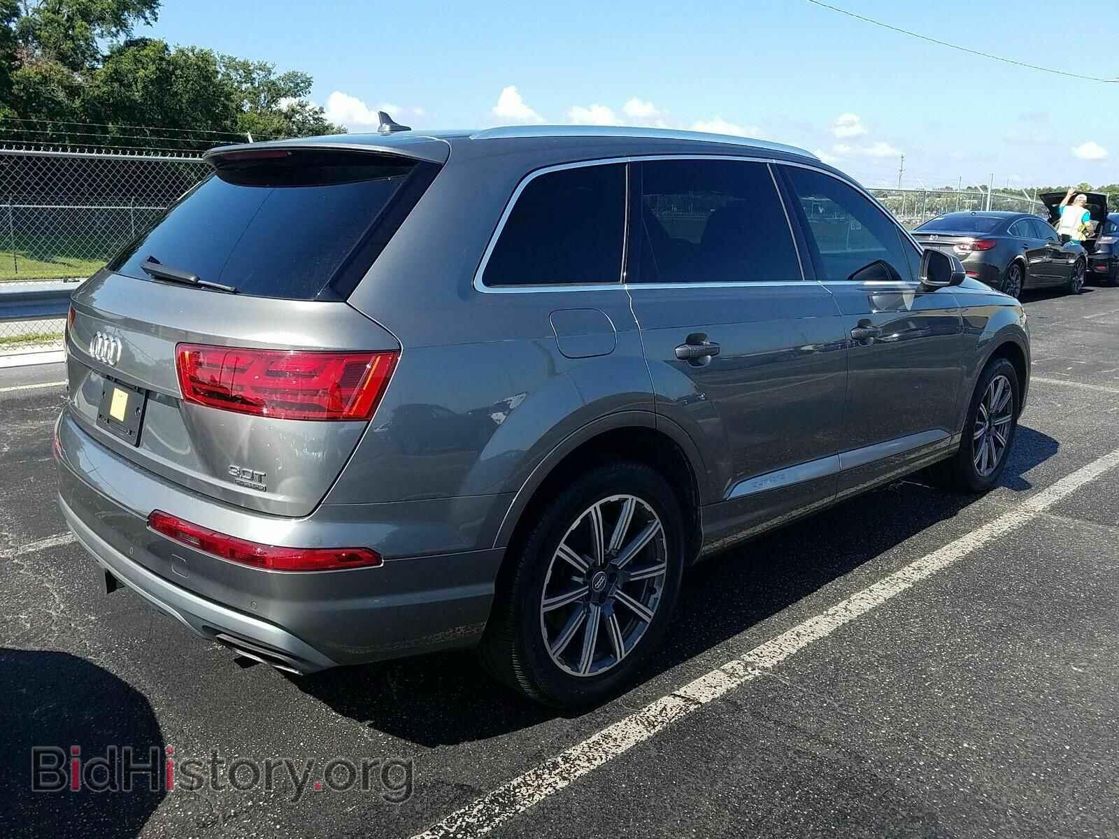 2017 Audi Q7 - VIN: WA1AAAF76HD008677 - Фото 2