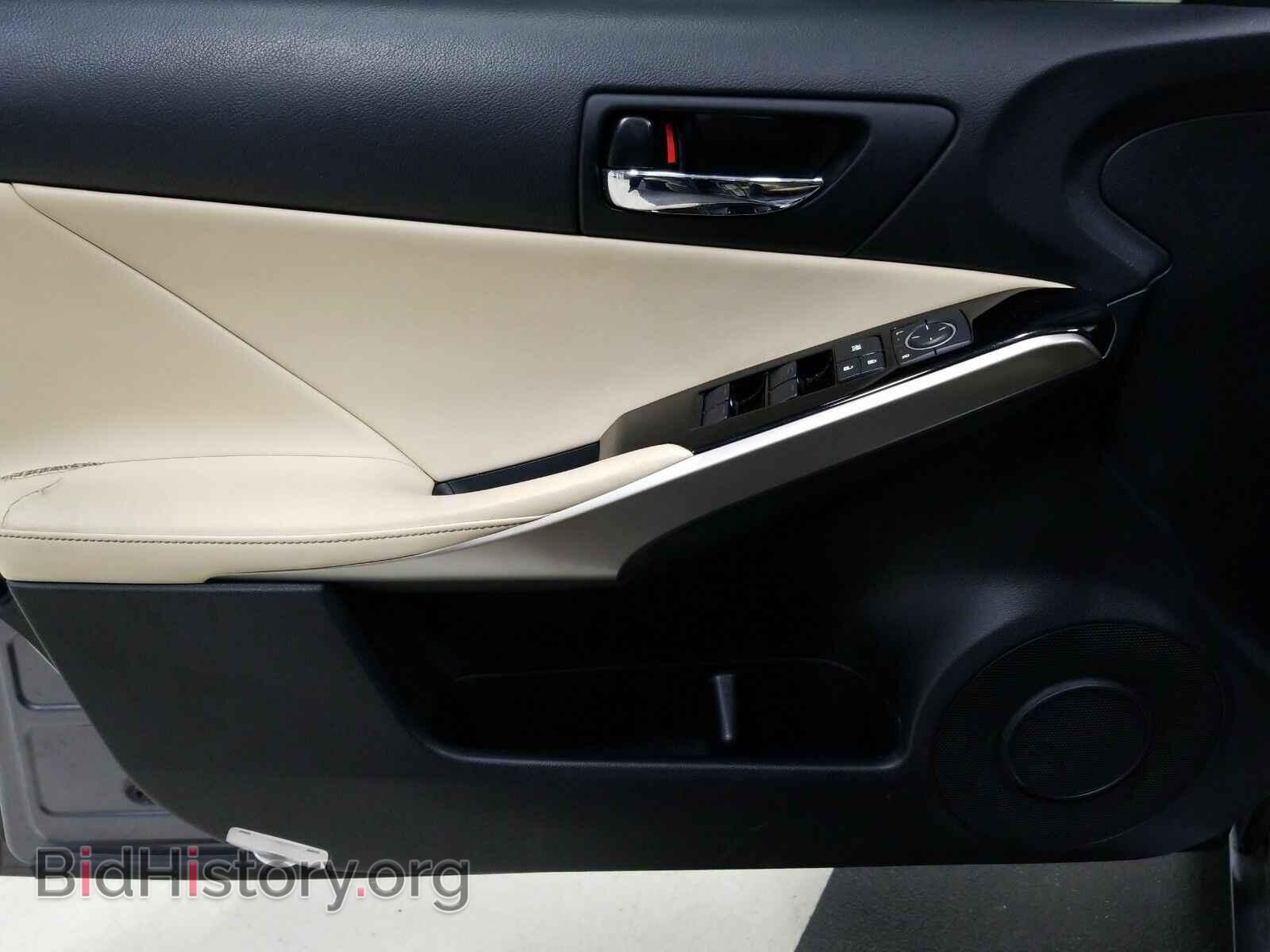 2016 Lexus IS 200t - VIN: JTHBA1D29G5012991 - Фото 9