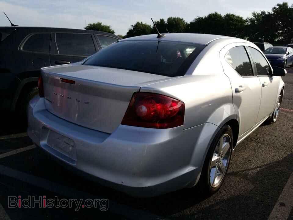 2011 Dodge Avenger - VIN: 1B3BD2FBXBN587249 - Фото 2
