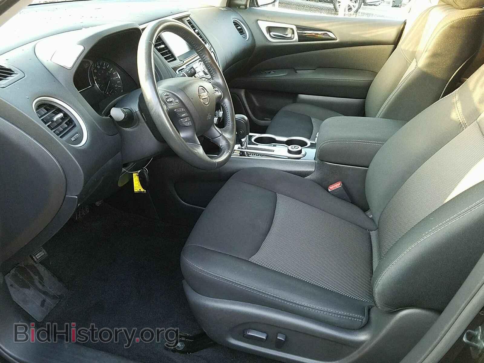 2017 Nissan Pathfinder - VIN: 5N1DR2MM4HC628620 - Фото 3