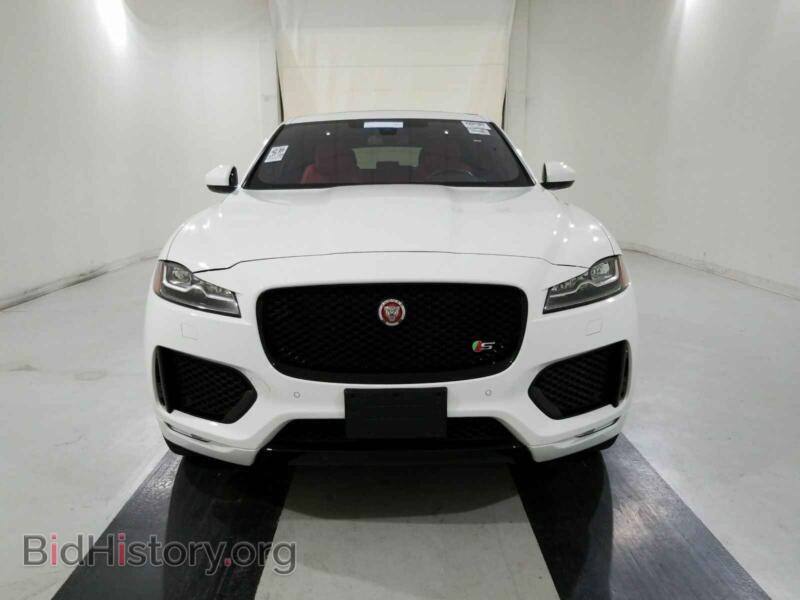 2017 Jaguar F-PACE (VIN SADCM2BV3HA065103) — фото 2 из 19