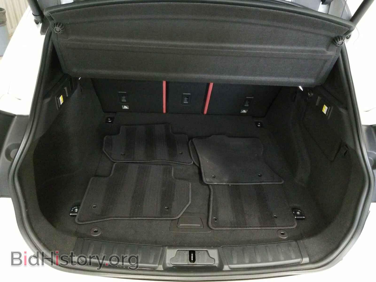 2017 Jaguar F-PACE - VIN: SADCM2BV3HA065103 - Photo 17