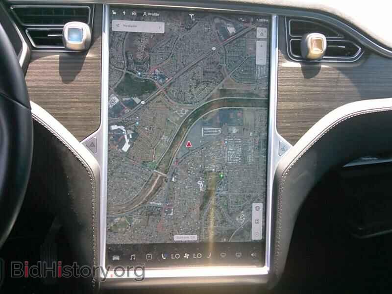 2016 Tesla Model X - VIN: 5YJXCAE24GF005316 - Фото 4