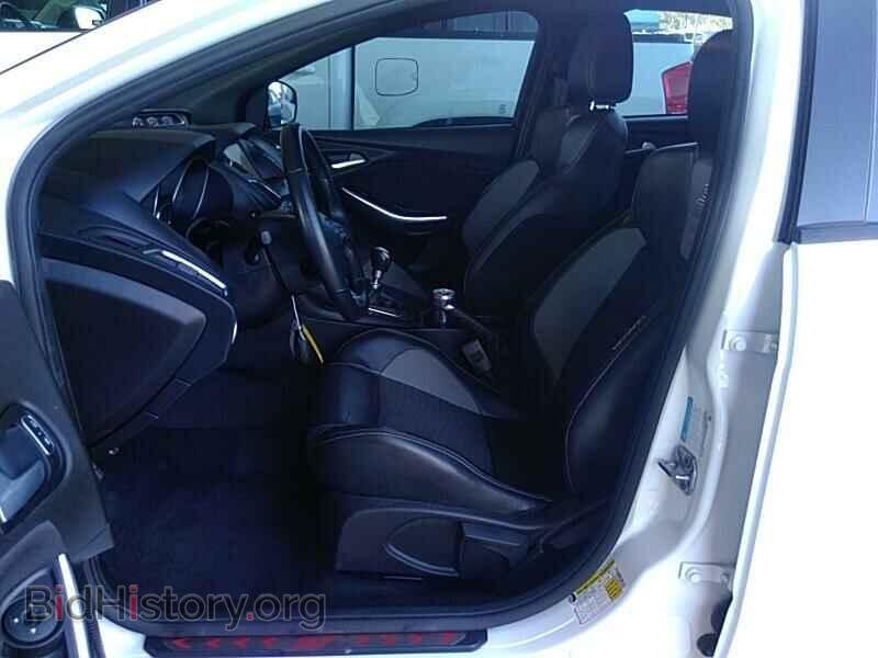 2016 Ford Focus - VIN: 1FADP3L96GL372661 - Photo 3