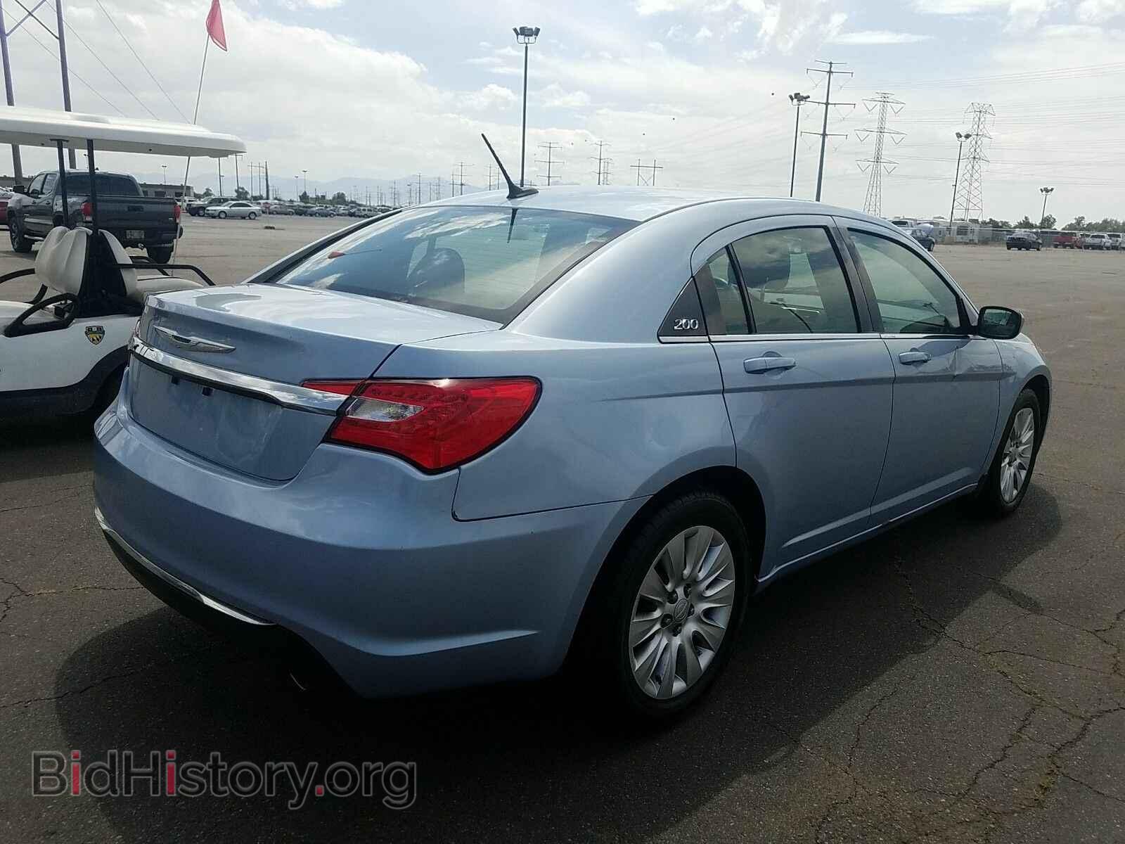 2013 Chrysler 200 - VIN: 1C3CCBAG4DN767553 - Фото 2