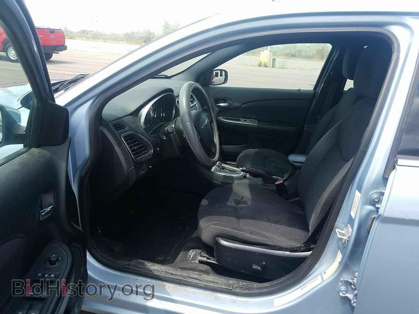 2013 Chrysler 200 - VIN: 1C3CCBAG4DN767553 - Фото 3