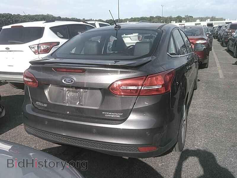 2016 Ford Focus - VIN: 1FADP3J23GL301181 - Фото 2