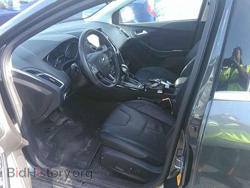 2016 Ford Focus - VIN: 1FADP3J23GL301181 - Фото 3