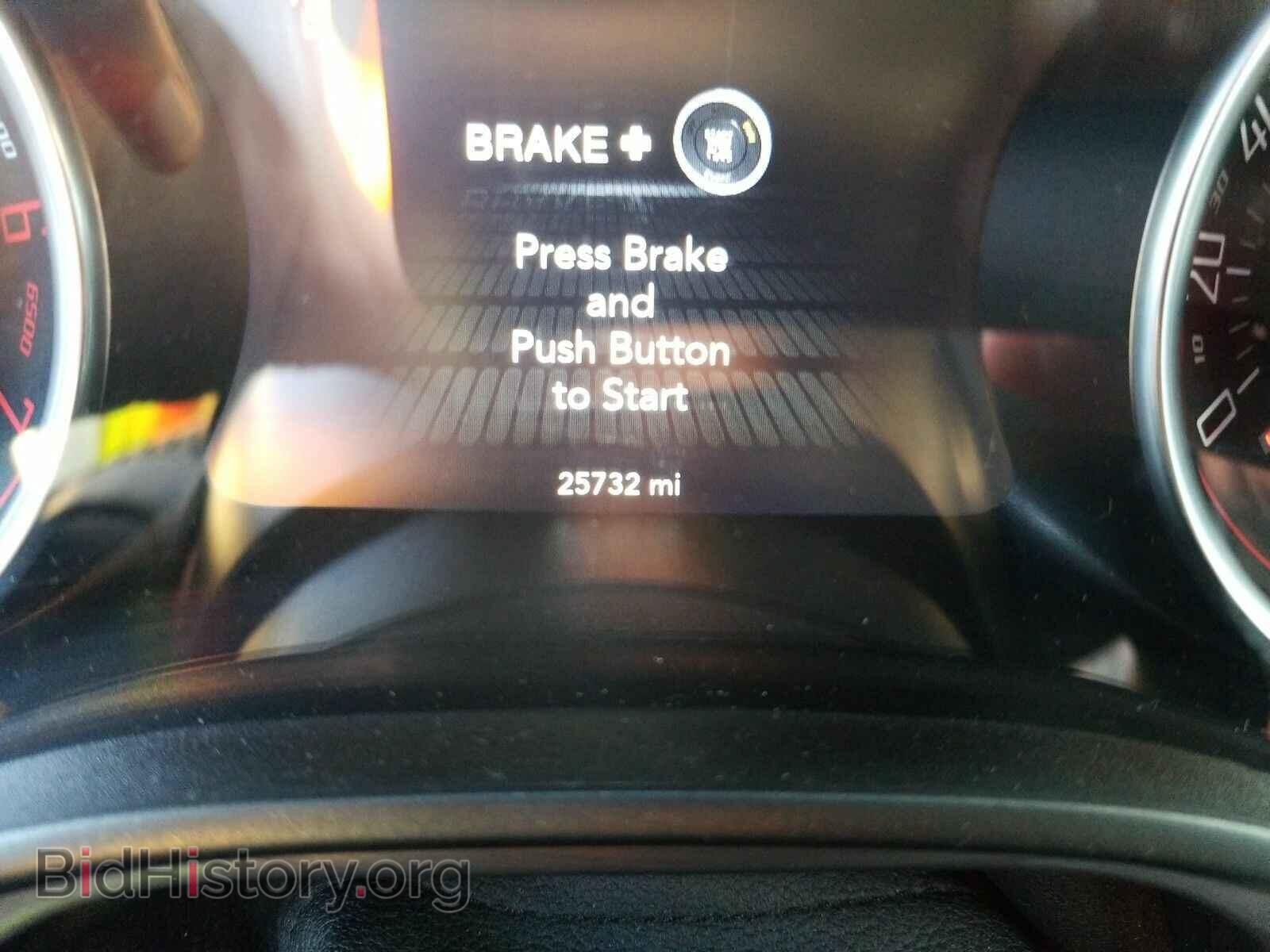 2017 Dodge Challenger - VIN: 2C3CDZBT7HH655877 - Фото 5