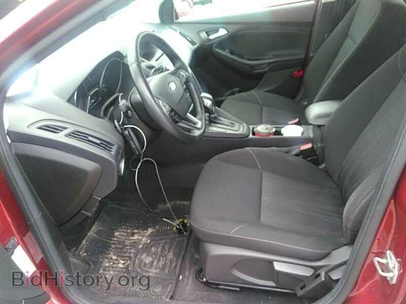 2016 Ford Focus - VIN: 1FADP3F2XGL396198 - Фото 3