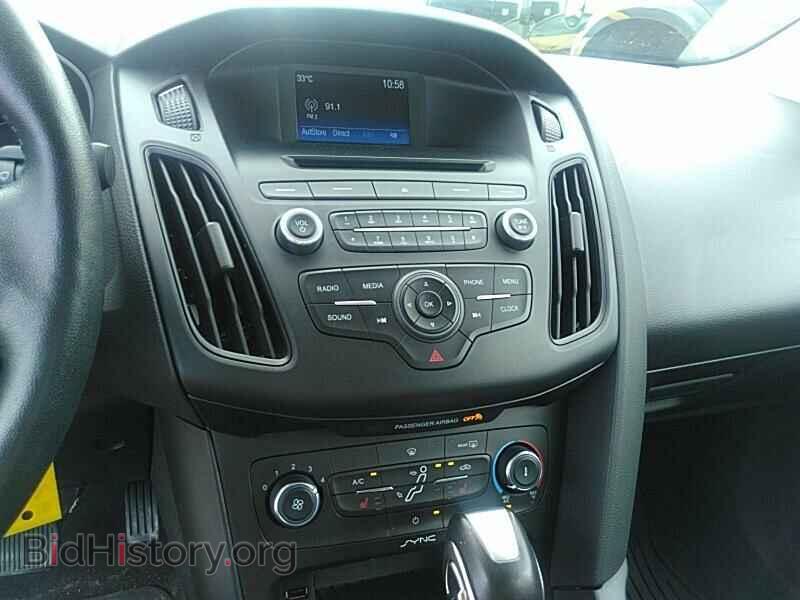 2016 Ford Focus - VIN: 1FADP3F2XGL396198 - Фото 4