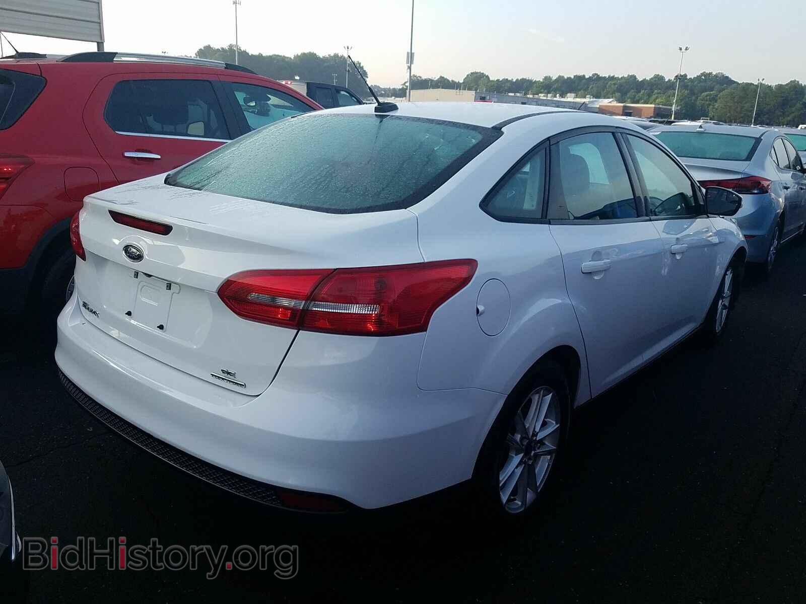 2015 Ford Focus - VIN: 1FADP3F23FL295941 - Фото 2