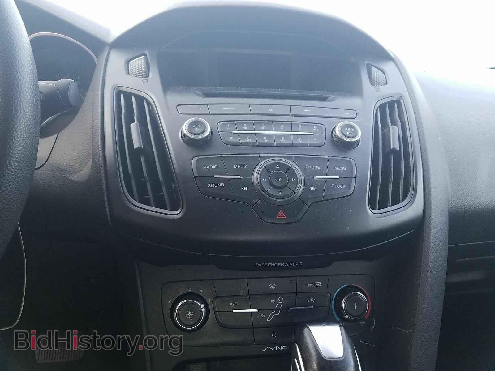 2015 Ford Focus - VIN: 1FADP3F23FL295941 - Фото 4