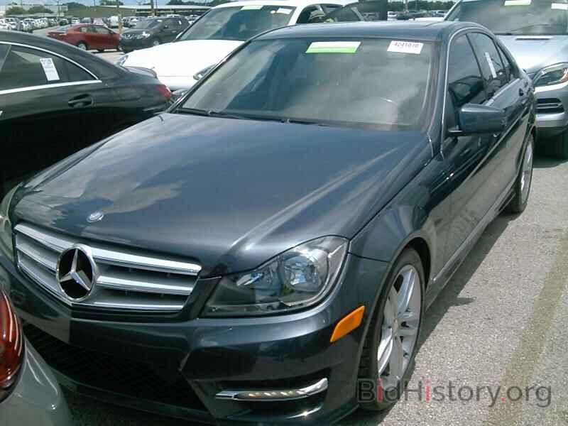 Фотография WDDGF4HB7DR254841 - Mercedes-Benz C-Class 2013