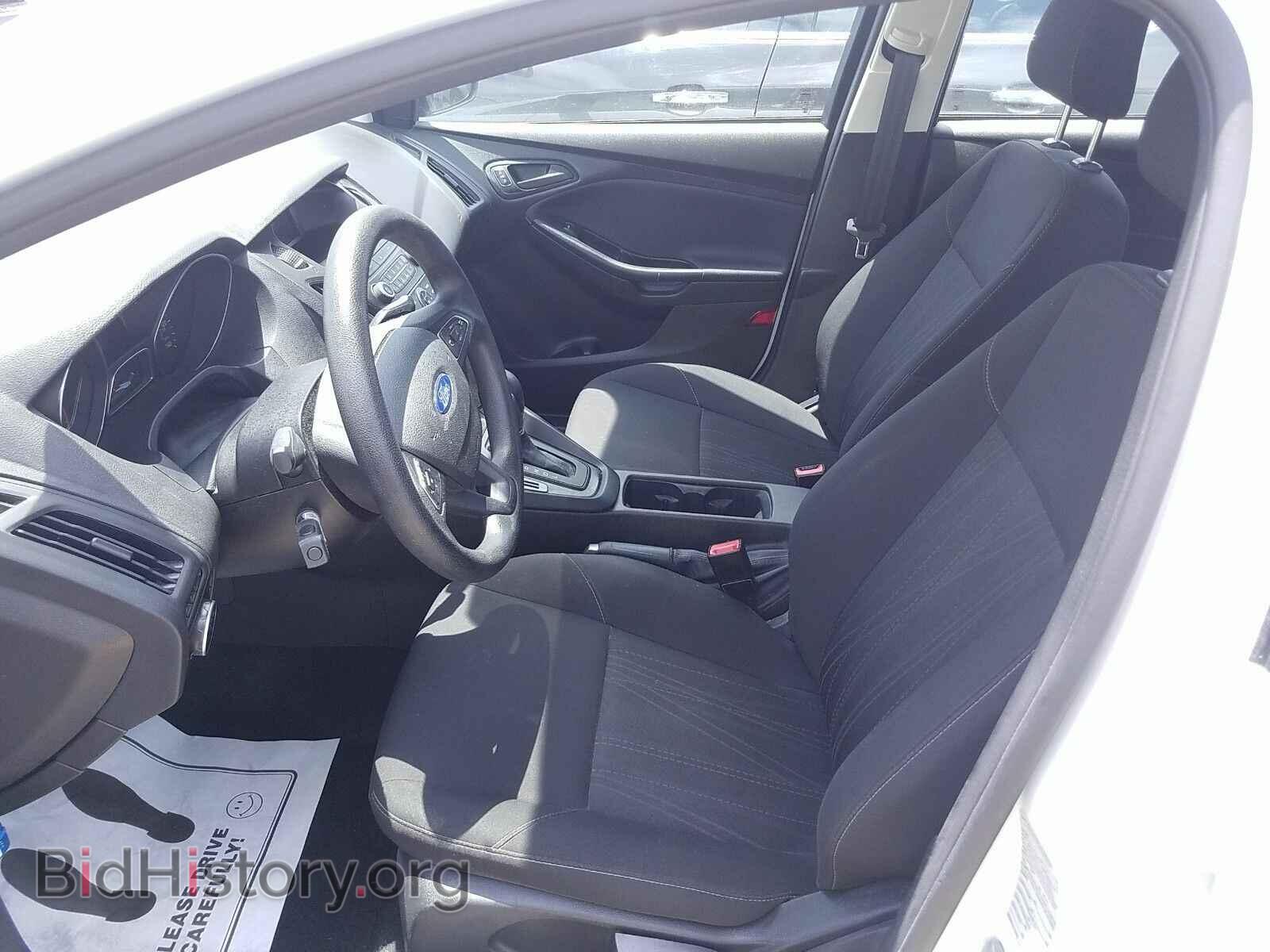 2016 Ford Focus - VIN: 1FADP3E20GL392386 - Фото 3