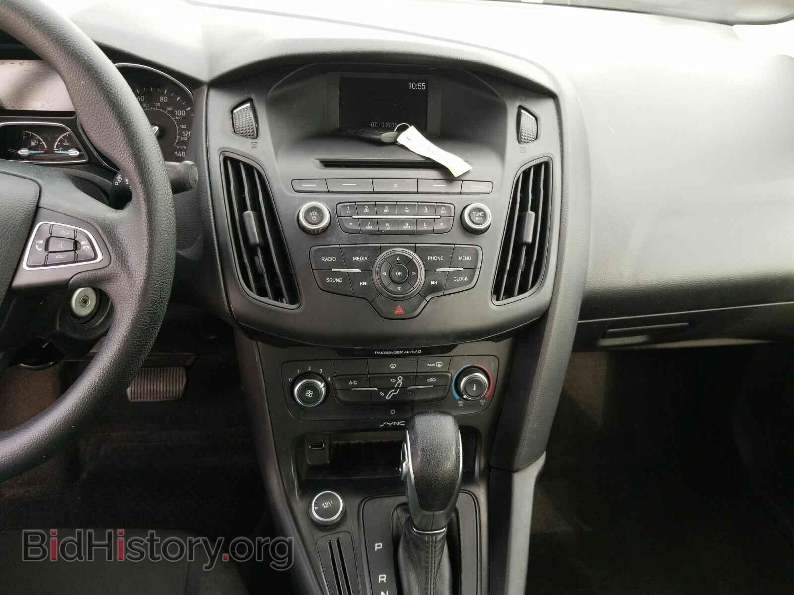 2015 Ford Focus - VIN: 1FADP3E25FL346048 - Фото 4