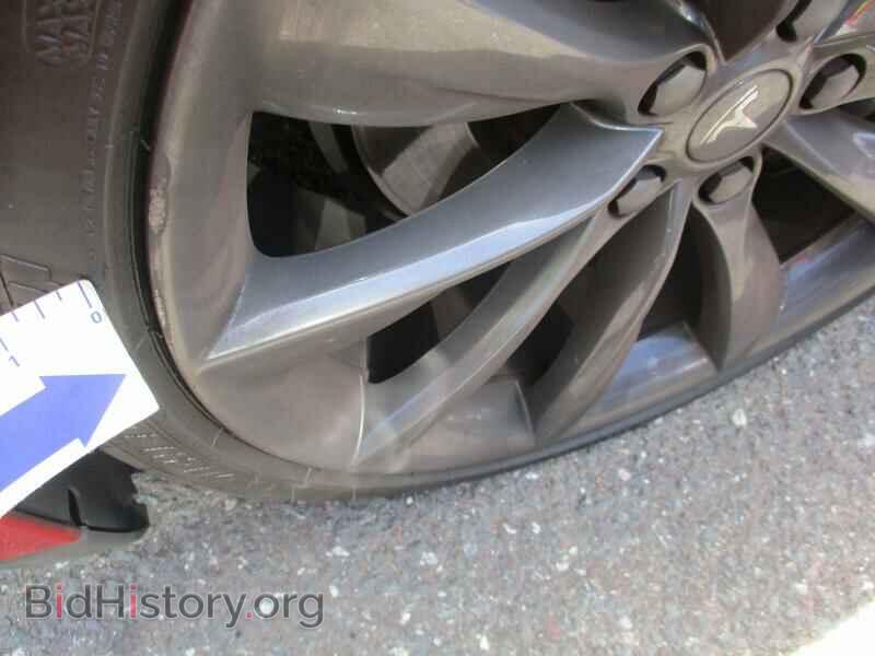 2015 Tesla Model S - VIN: 5YJSA1H21FFP70106 - Фото 14