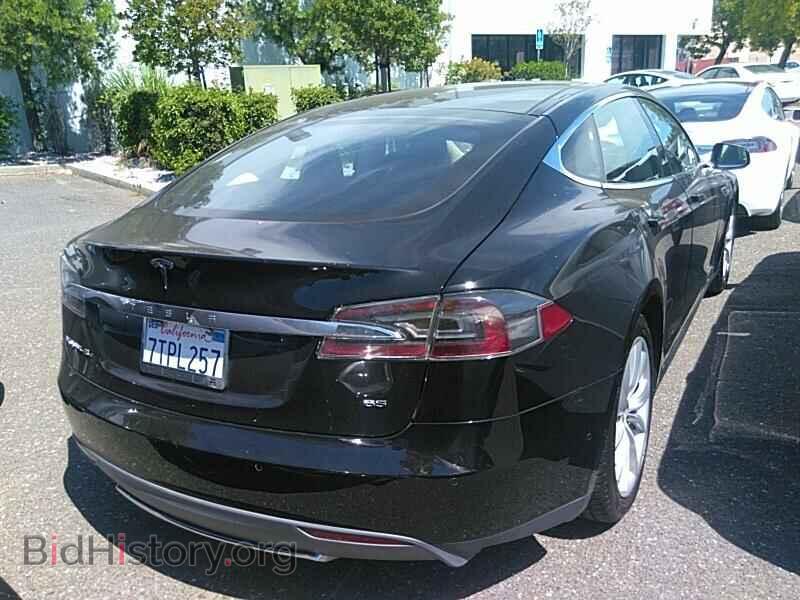 2014 Tesla Model S - VIN: 5YJSA1H18EFP63076 - Фото 2