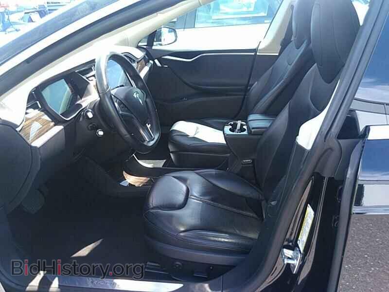 2014 Tesla Model S - VIN: 5YJSA1H18EFP63076 - Фото 3