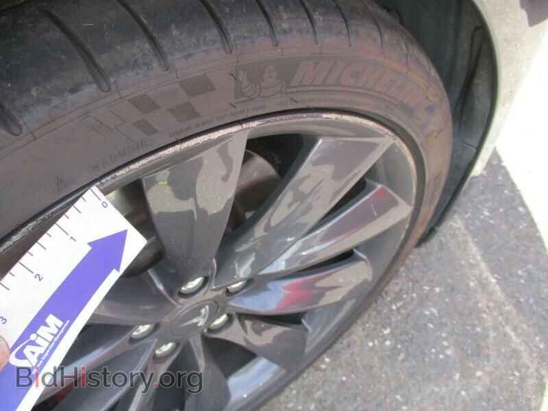 2014 Tesla Model S - VIN: 5YJSA1H25EFP64632 - Фото 15