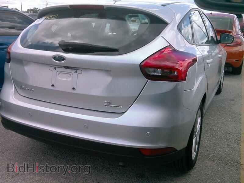 2015 Ford Focus - VIN: 1FADP3K2XFL351153 - Фото 2