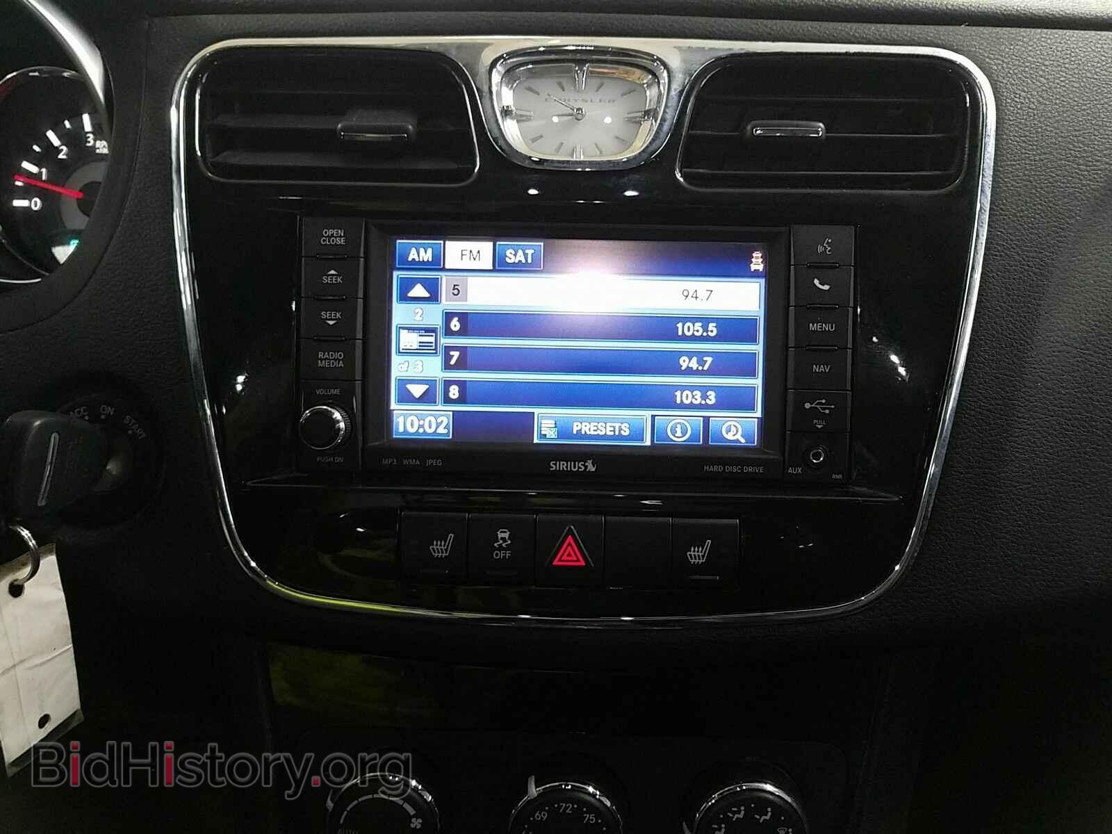 2013 Chrysler 200 - VIN: 1C3CCBCG6DN618381 - Фото 4