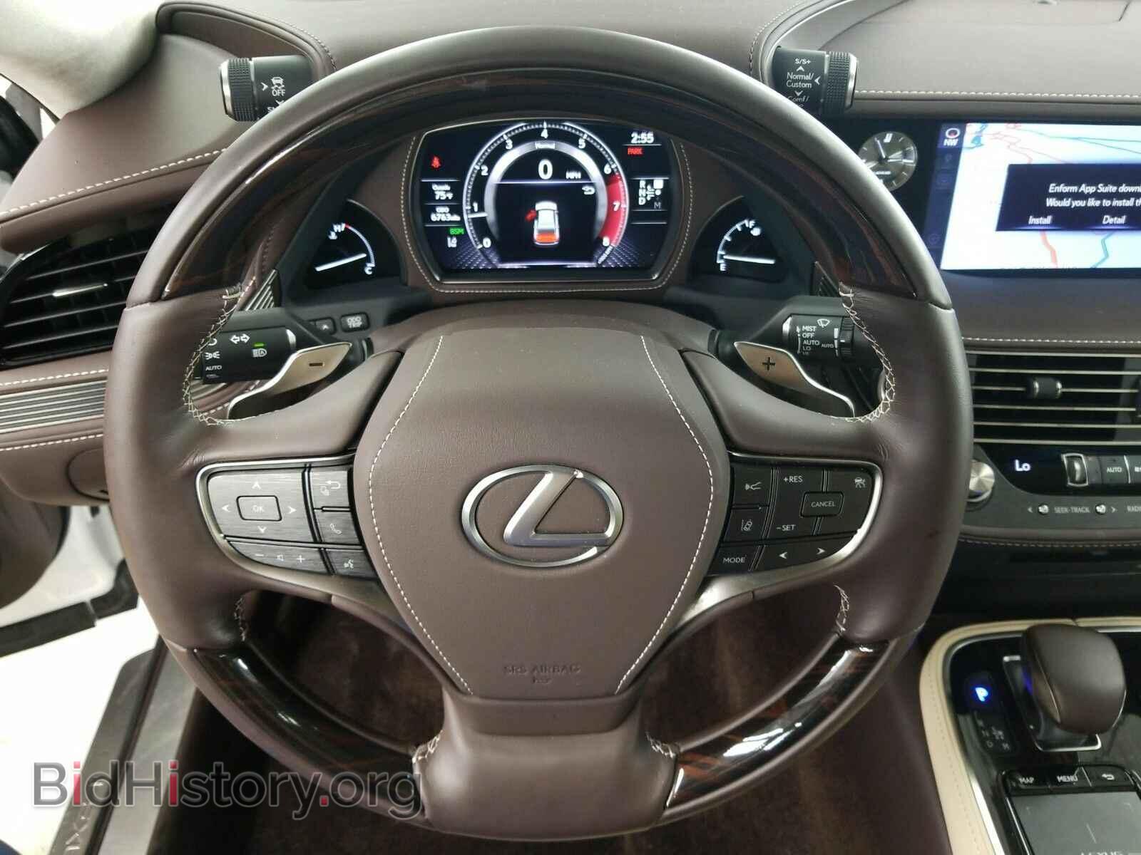 2018 Lexus LS - VIN: JTHC51FF4J5001333 - Фото 10