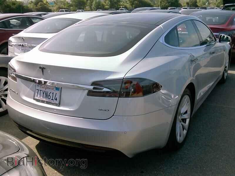 2016 Tesla Model S - VIN: 5YJSA1E20GF141572 - Photo 2